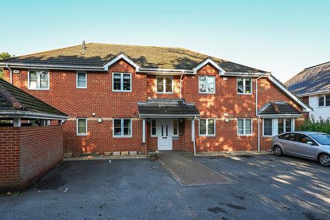 Scarlet Oaks, Camberley, Surrey, GU15 2 bed maisonette for sale