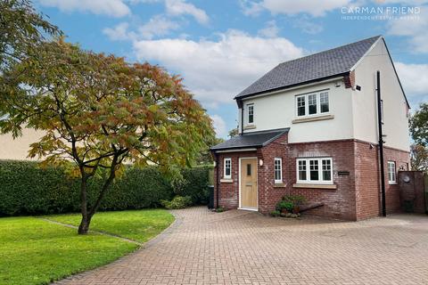 Long Lane, Saughall, CH1 2 bed detached house for sale