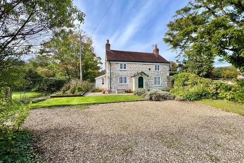 Brighstone, Isle of Wight 2 bed cottage for sale