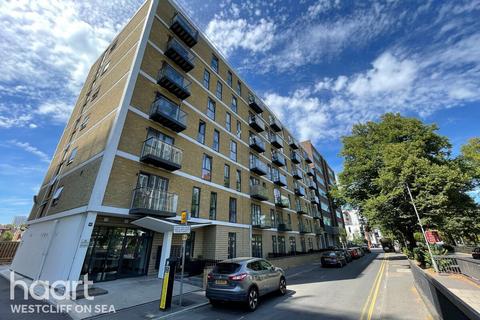 Victoria Avenue, WESTCLIFF