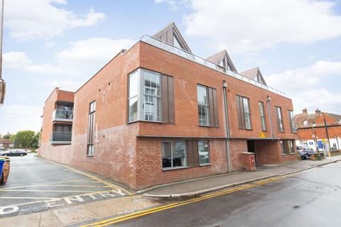 Dover Street, Canterbury, CT1 2 bed apartment for sale