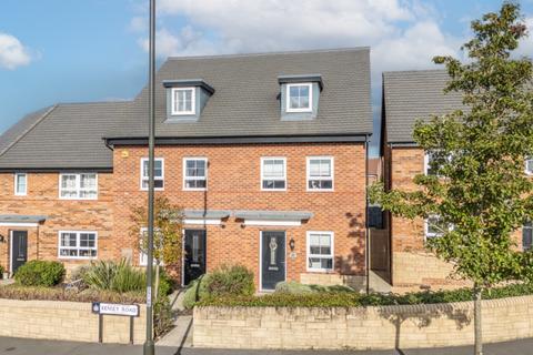 Kensey Road, Mickleover, DE3 0AB 4 bed semi