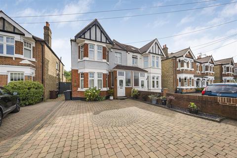 6 bedroom semi-detached house for sale