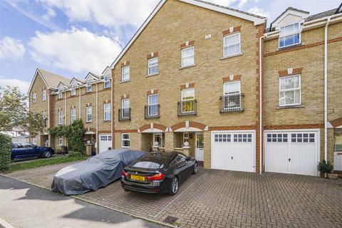 Draper Close, Isleworth 4 bed terraced house for sale