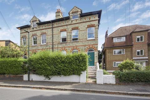 Queens Road, Twickenham 1 bed apartment for sale