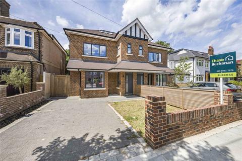 5 bedroom semi-detached house for sale