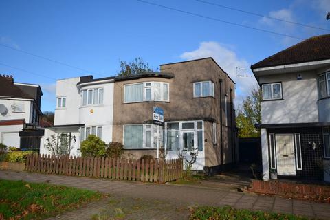Beverley Gardens, Stanmore, HA7 3 bed semi
