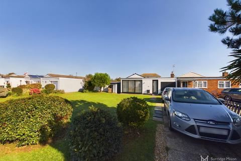 Timberlaine Road, Pevensey BN24 3 bed detached bungalow for sale
