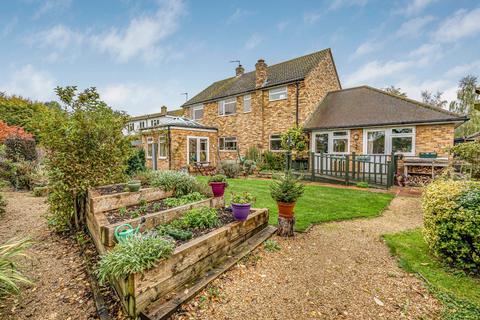 The Avenue, Aylesbury HP18 6 bed detached house for sale