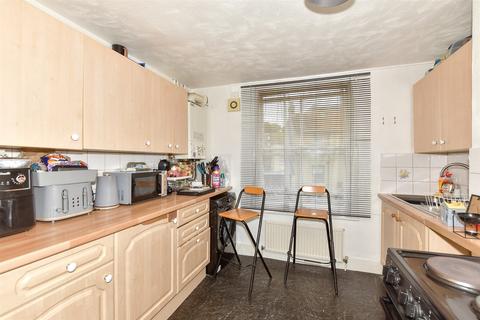 5 bedroom terraced house for sale