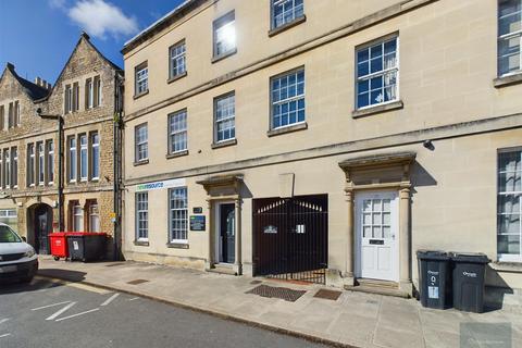 Market Place, Melksham SN12 1 bed apartment for sale