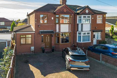 5 bedroom semi-detached house for sale