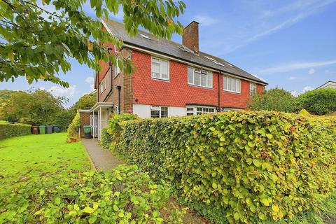 Horsham Road, Worthing BN14 2 bed flat for sale