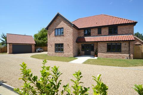 The Green, Halstead CO9 4 bed detached house for sale