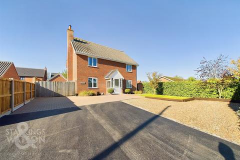 Pristow Green Lane, Tibenham, Norwich 4 bed detached house for sale