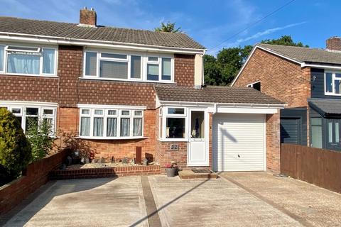 Park Farm Avenue, Fareham PO15 4 bed semi