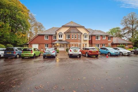 Culliford Road North, Dorchester DT1 1 bed flat for sale