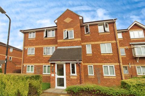 Walpole Road, Cippenham 1 bed flat for sale