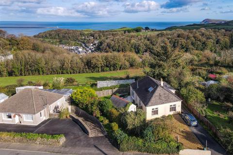 4 bedroom detached bungalow for sale