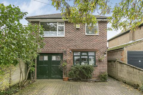 Dorset Road, Ashford, Surrey, TW15 3 bed detached house for sale