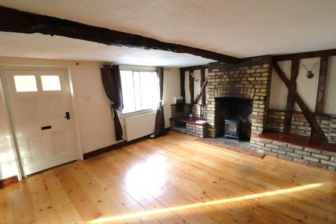 High Street, Walkern, Stevenage... 3 bed semi