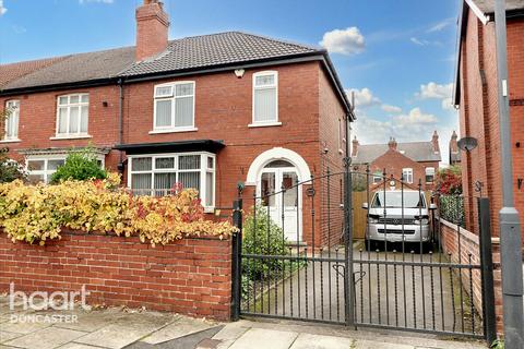 Buckingham Road, Doncaster 3 bed end of terrace house for sale