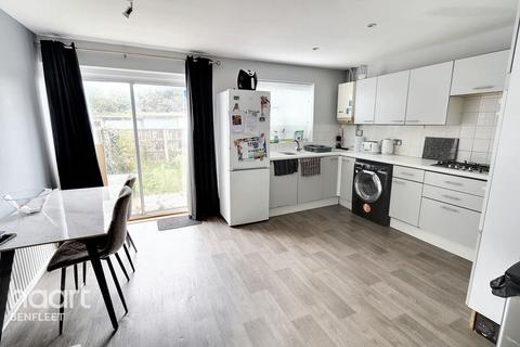 Willow Walk, Benfleet 2 bed terraced house for sale