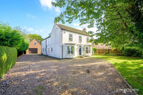 Moulton 3 bed detached house for sale