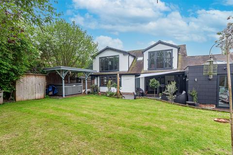 Eltric Road, Worcester 5 bed detached house for sale