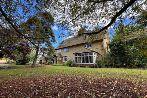 Framlingham, Suffolk 5 bed detached house for sale