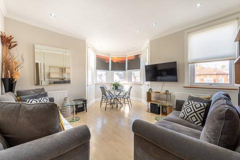 Melrose Avenue, Willesden Green... 3 bed flat for sale