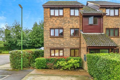 Newbridge Close, Broadbridge Heath... 2 bed apartment for sale