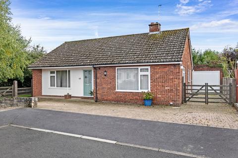 38 Oakfield Close, Kempsey... 3 bed detached bungalow for sale