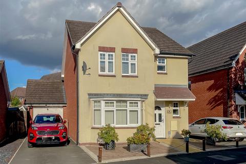 Partletts Way, Powick, Worcester 3 bed detached house for sale