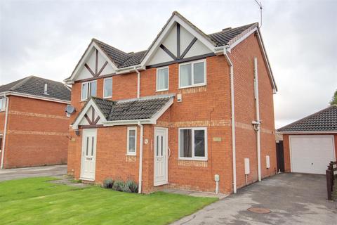 2 bedroom semi-detached house for sale