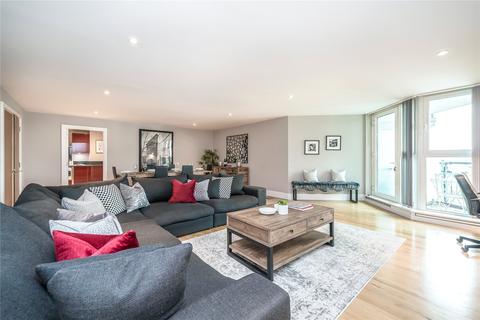 Flagstaff House, St George Wharf SW8 2 bed apartment for sale
