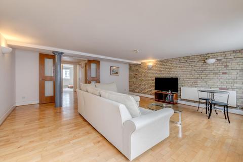 Merchant Court, Wapping Wall, London... 1 bed apartment for sale