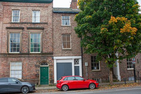 Monkgate, York YO31 4 bed townhouse for sale