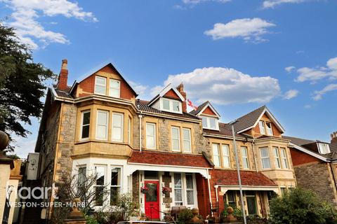 Elmhyrst Road, Weston