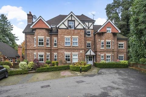 Camberley,  Surrey,  GU15 2 bed flat for sale
