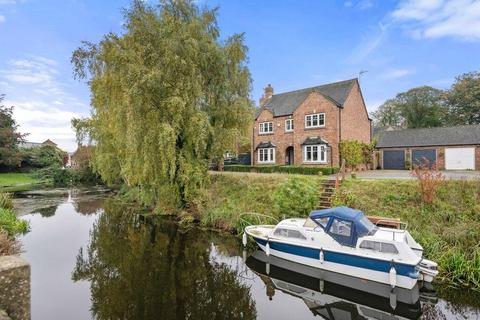 The Tramway, Outwell, Norfolk, PE14 8PZ 5 bed detached house for sale