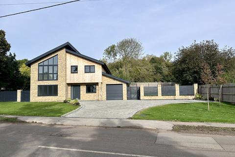Hillrow, Haddenham, Cambridgeshire 4 bed detached house for sale