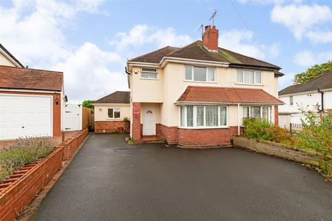 61 Birchfield Road, Kidderminster 4 bed semi