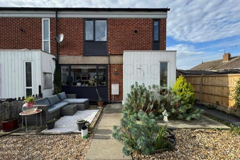 3 bedroom end of terrace house for sale