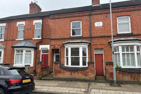 Central Avenue, Wigston 2 bed terraced house for sale