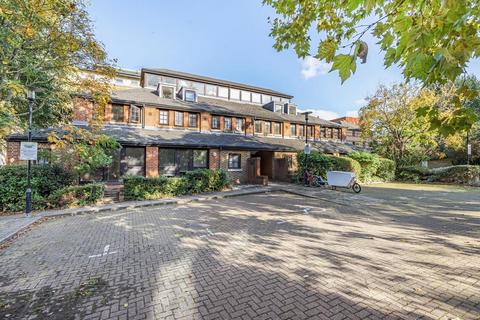 Boat Lifter Way, Surrey Quays 2 bed flat for sale