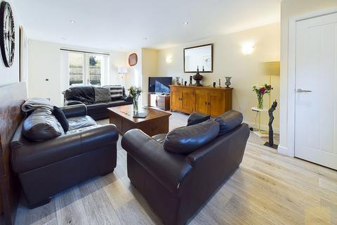 The Long Barn Mews, Stamford PE9 4 bed terraced house for sale