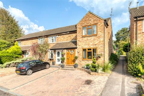 Juniper, Bracknell, Berkshire, RG12 3 bed end of terrace house for sale