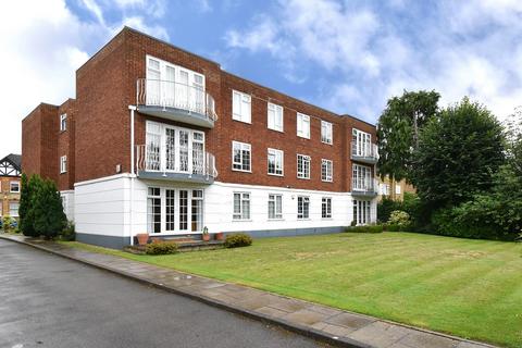 Oaklands Road Bromley BR1 2 bed apartment for sale