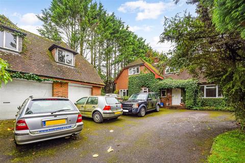 New Road, Clanfield, Hampshire 5 bed detached house for sale